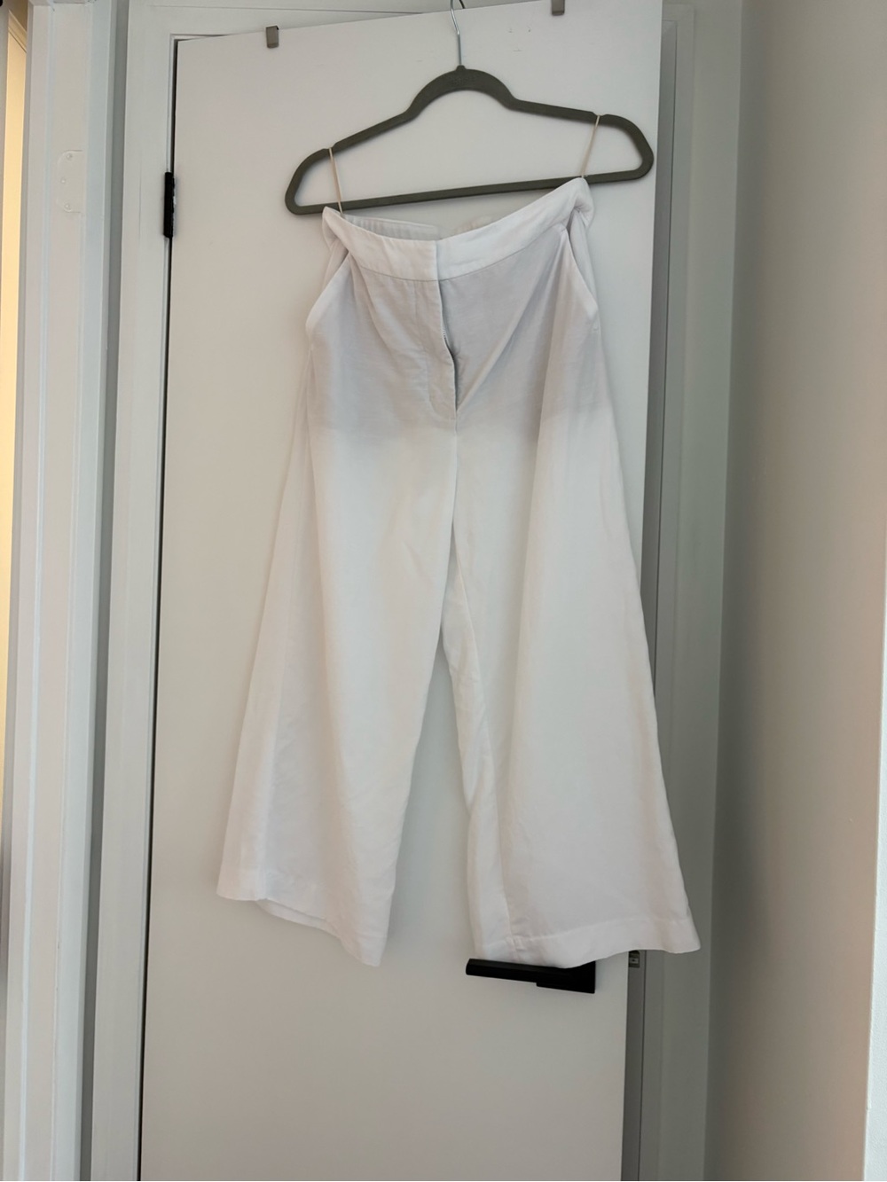 Wilfred White linen Pants